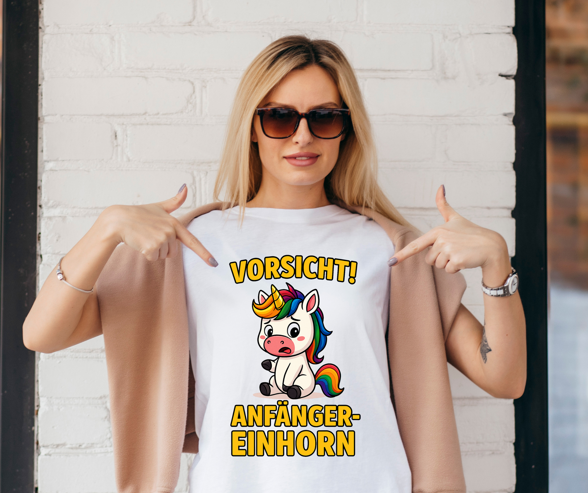 T-Shirt – „Vorsicht! Anfänger-Einhorn“ – Lustiges Einhorn Shirt